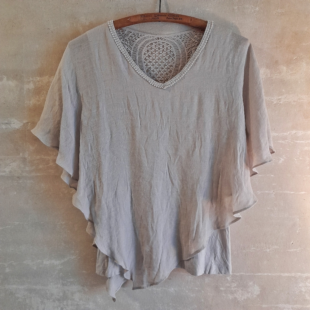 509a. beige Apt. 9 asymmetrical poncho blouse with crochet lace detail, M